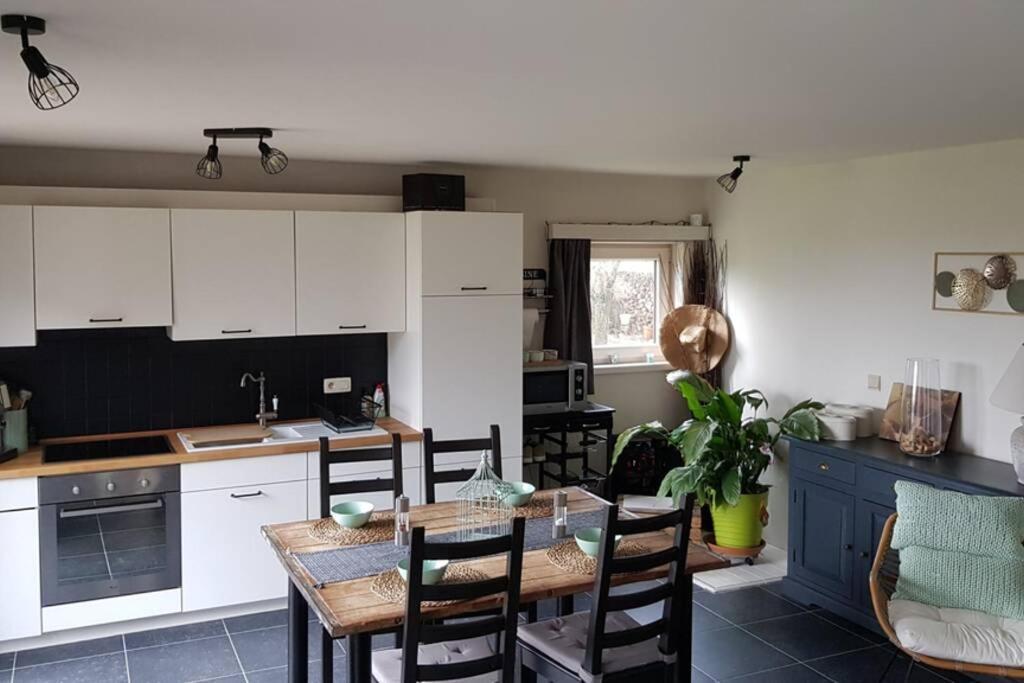 Appartement Isole, 1 Chambre Avec Terrasse Privee Ramillies Exterior photo