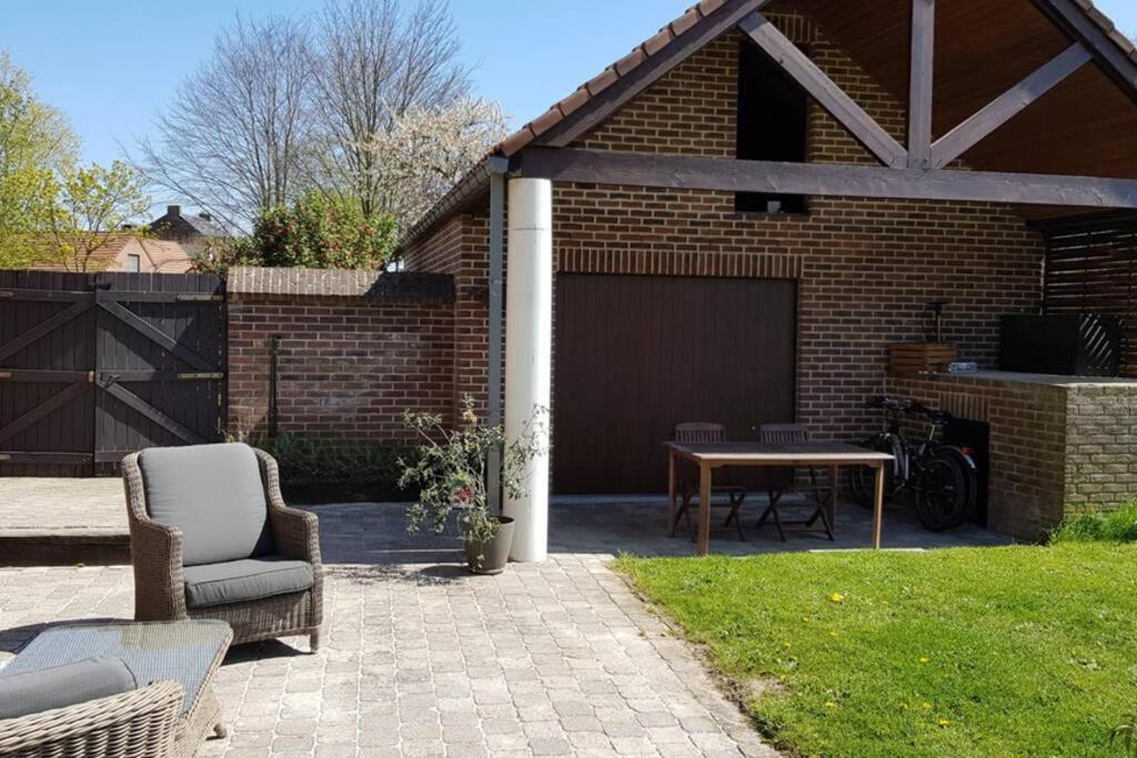Appartement Isole, 1 Chambre Avec Terrasse Privee Ramillies Exterior photo